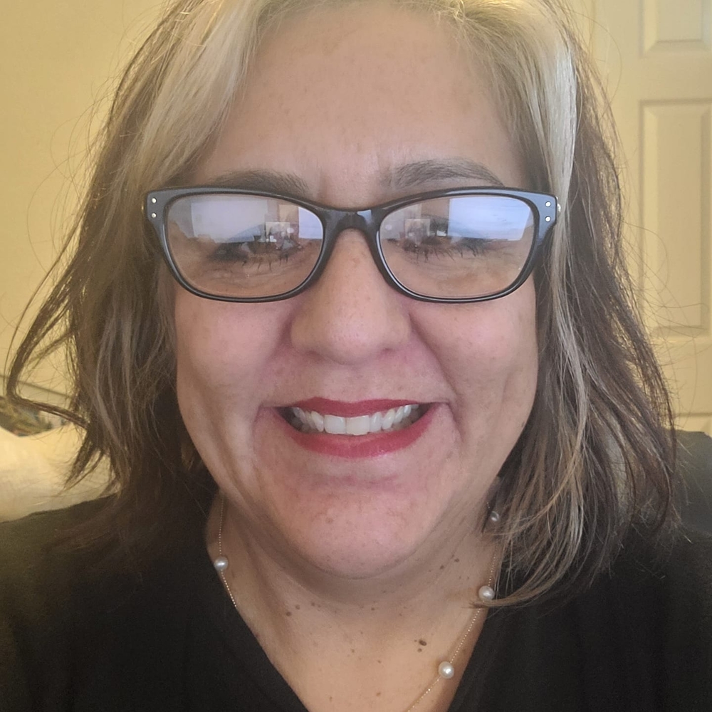 Meet your Posher, Leslie